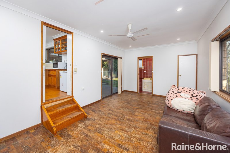 Photo - 24 Truman Avenue, Tolland NSW 2650 - Image 2