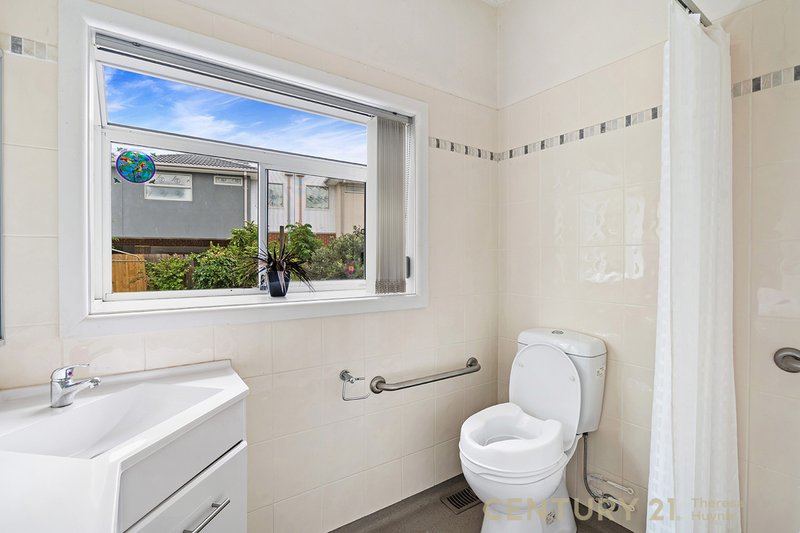 Photo - 24 Union Grove, Springvale VIC 3171 - Image 7