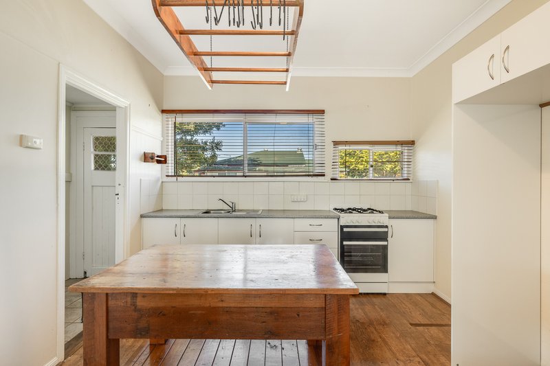 Photo - 24 Vacy Street, Newtown QLD 4350 - Image 3