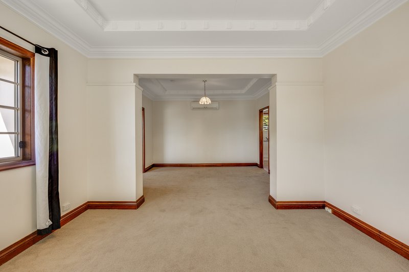 Photo - 24 Vacy Street, Newtown QLD 4350 - Image 6