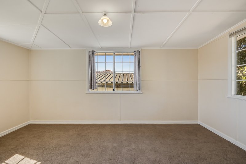 Photo - 24 Vacy Street, Newtown QLD 4350 - Image 8