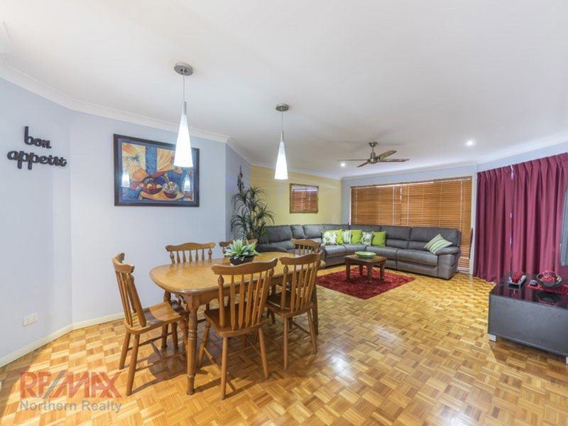 Photo - 24 Valencia Court, Eatons Hill QLD 4037 - Image 6