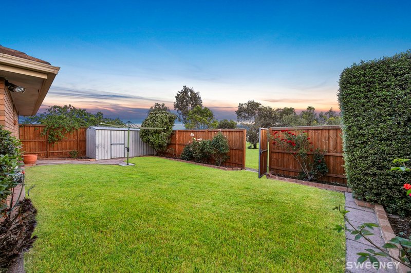 Photo - 24 Valente Street, Altona Meadows VIC 3028 - Image 13