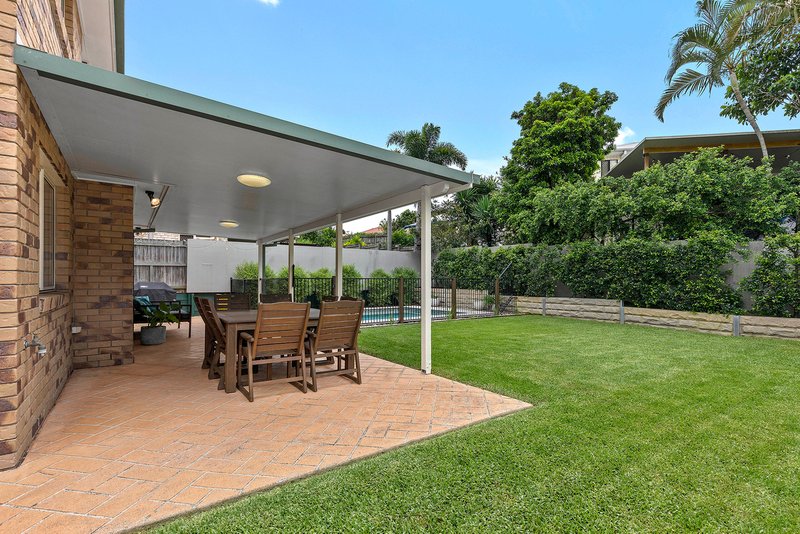 Photo - 24 Van Dyke Crescent, Mcdowall QLD 4053 - Image 5