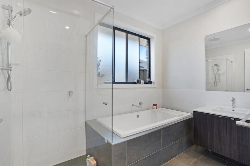 Photo - 24 Verdello Drive, Angle Vale SA 5117 - Image 13