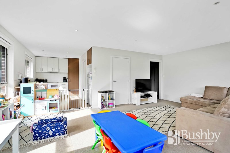 Photo - 2/4 Verdun Street, Mowbray TAS 7248 - Image 5