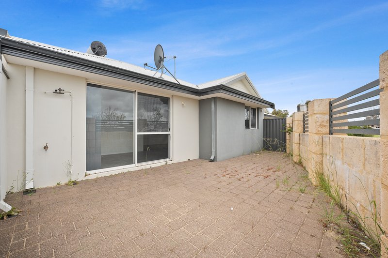 Photo - 2/4 Vigo Cove, Baldivis WA 6171 - Image 3