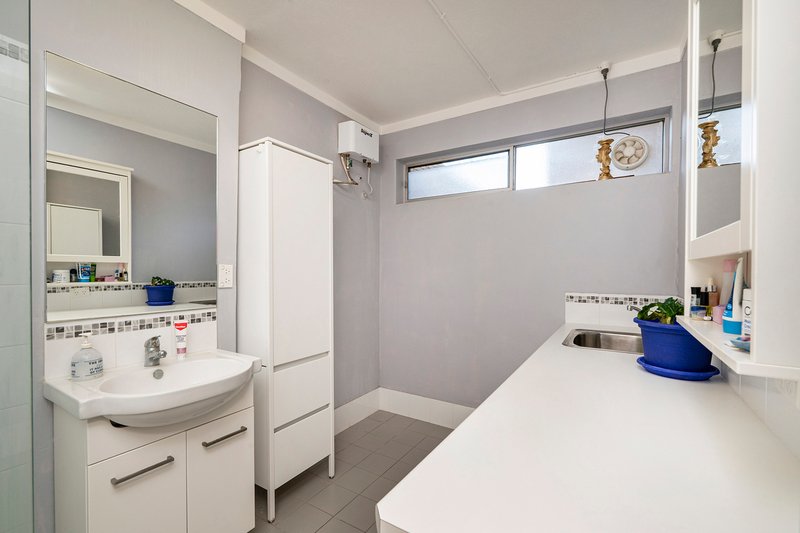 Photo - 2/4 Villiers Street, Yokine WA 6060 - Image 9
