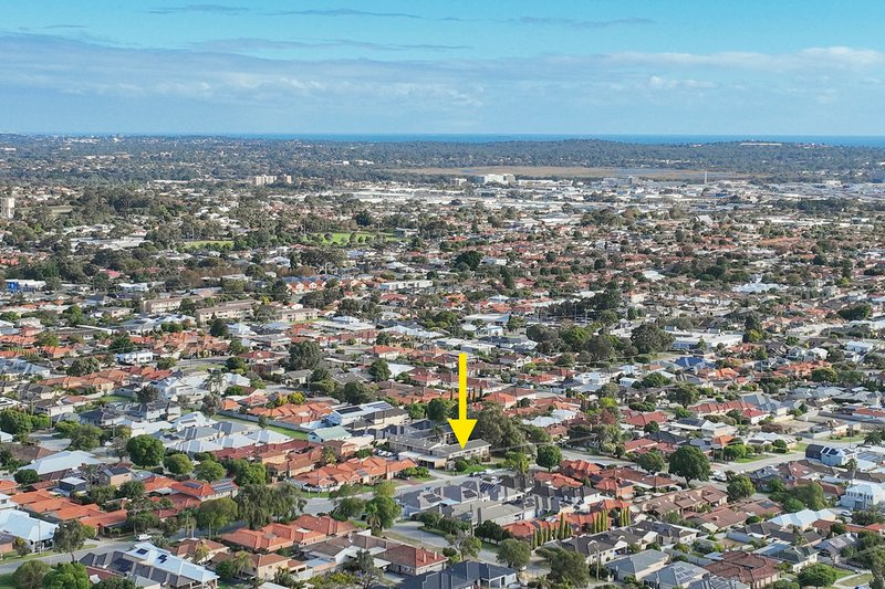 Photo - 2/4 Villiers Street, Yokine WA 6060 - Image 14