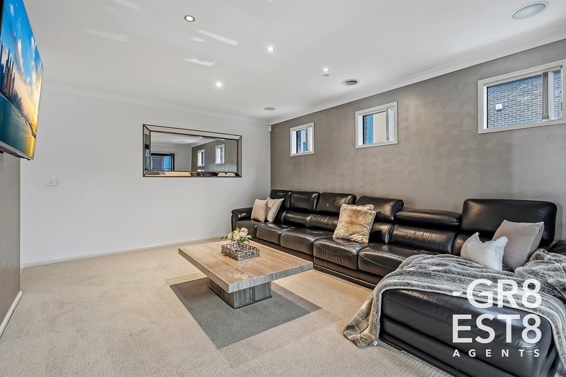 Photo - 24 Von Nida Drive, Cranbourne North VIC 3977 - Image 18