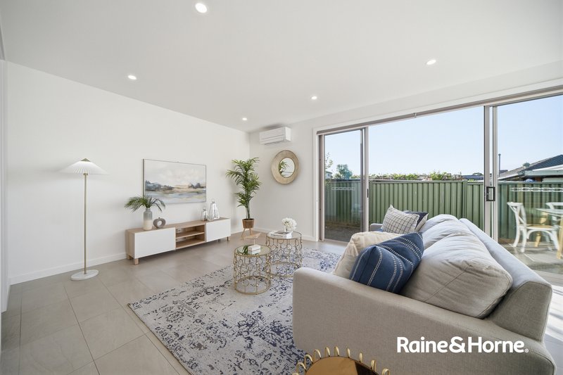 Photo - 2/4 Wales Street, Springvale VIC 3171 - Image 3