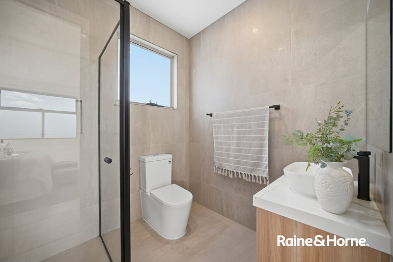 Photo - 2/4 Wales Street, Springvale VIC 3171 - Image 9