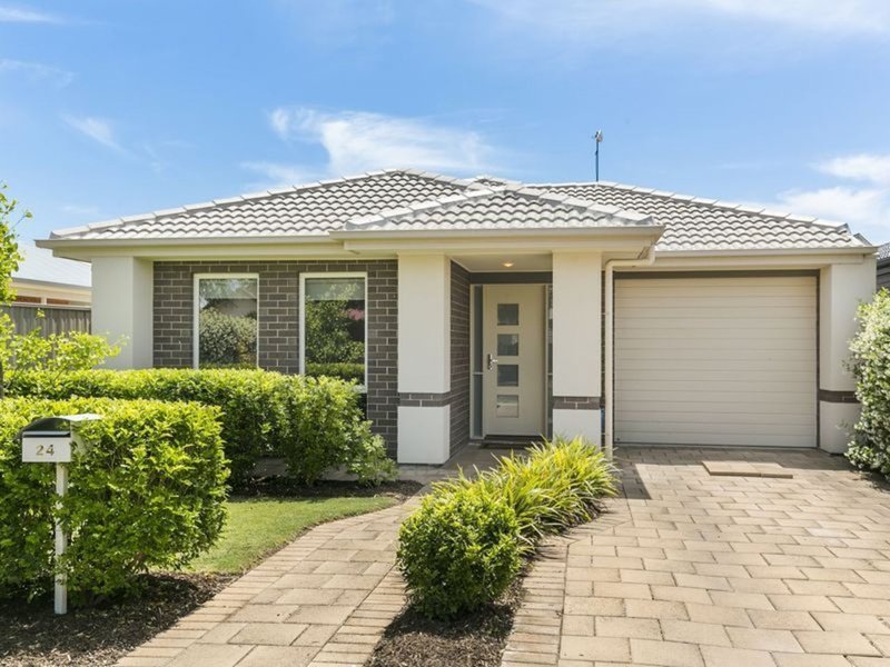 24 Wallala Avenue, Park Holme SA 5043