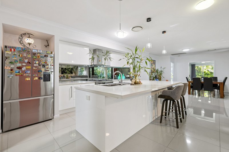 Photo - 24 Wallis Circuit, North Lakes QLD 4509 - Image 4