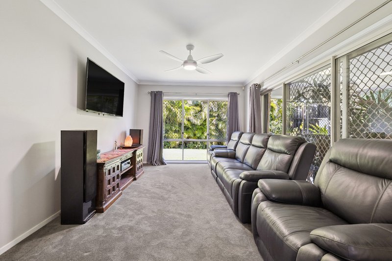 Photo - 24 Wallis Circuit, North Lakes QLD 4509 - Image 7