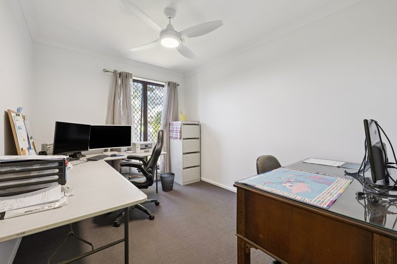 Photo - 24 Wallis Circuit, North Lakes QLD 4509 - Image 13