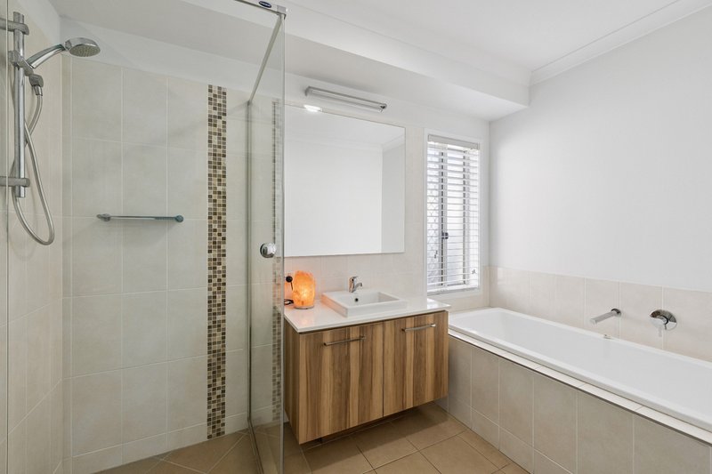 Photo - 24 Wallis Circuit, North Lakes QLD 4509 - Image 14