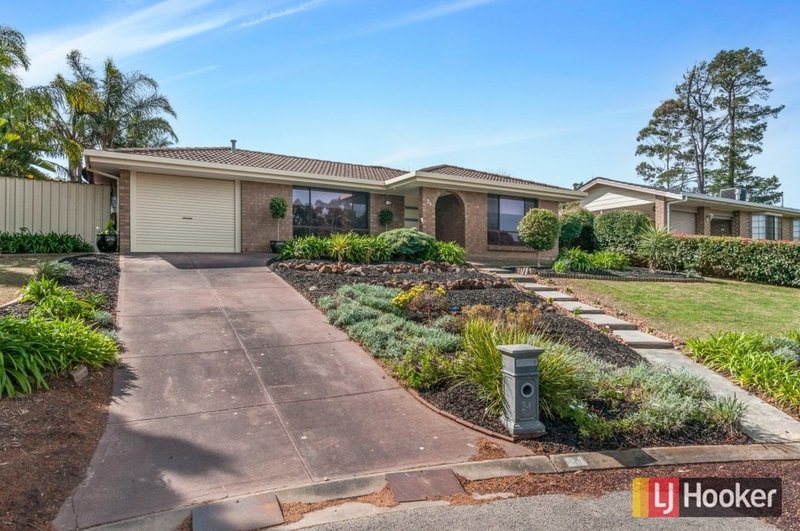 24 Walters Crescent, Aberfoyle Park SA 5159