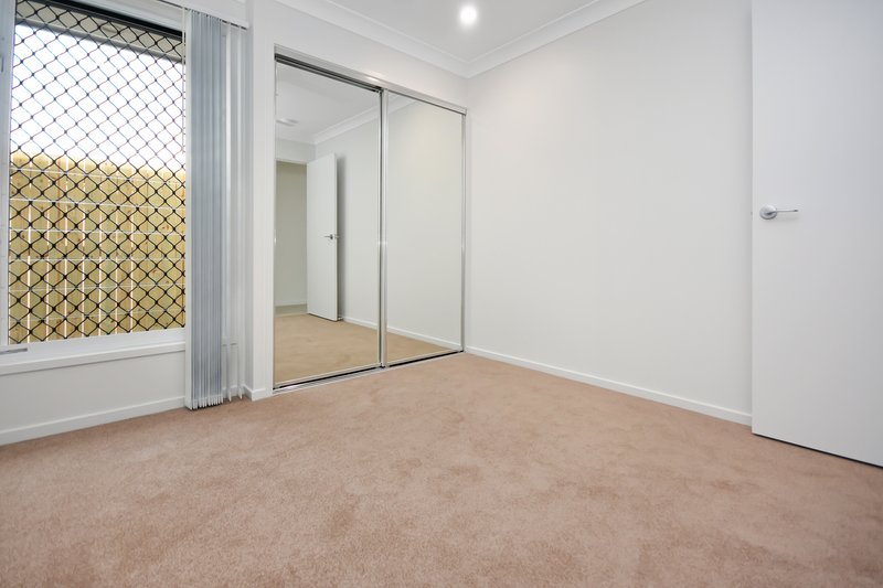 Photo - 24 Waratah Street, Narangba QLD 4504 - Image 10