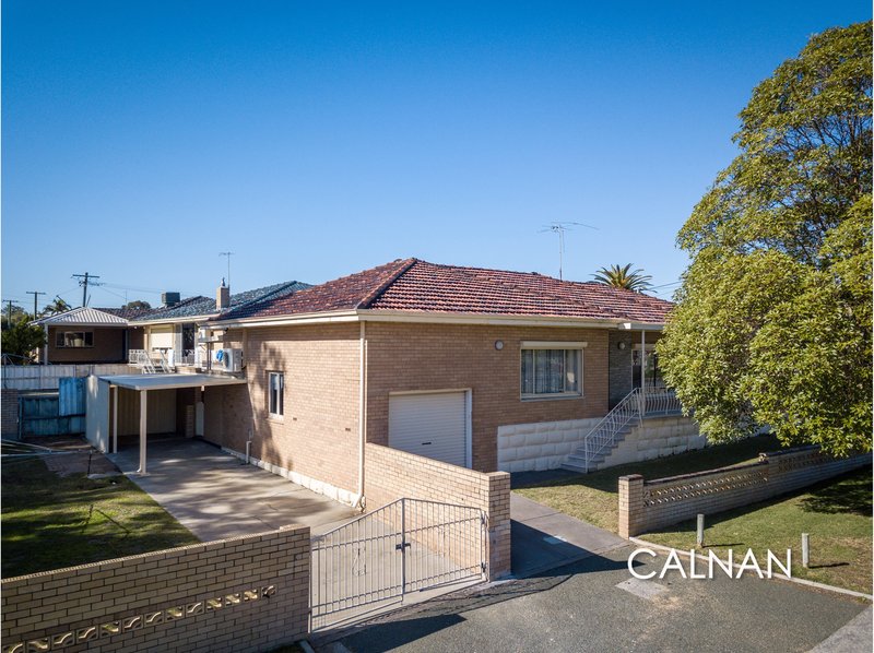 Photo - 24 Wardle Road, Beaconsfield WA 6162 - Image 5