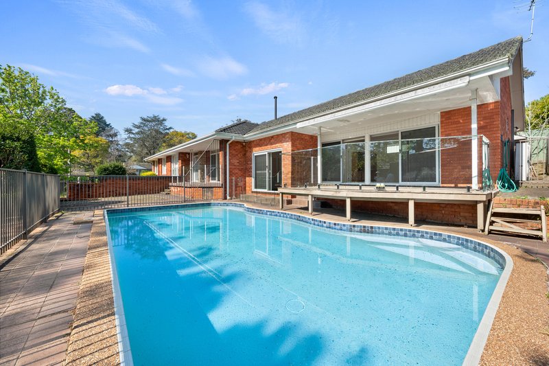 Photo - 24 Warrowa Avenue, West Pymble NSW 2073 - Image 1