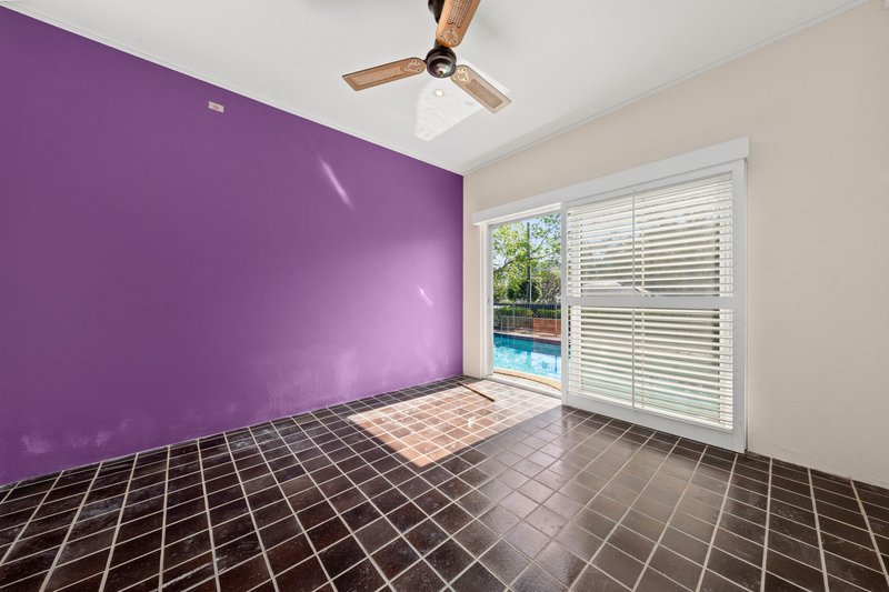 Photo - 24 Warrowa Avenue, West Pymble NSW 2073 - Image 8