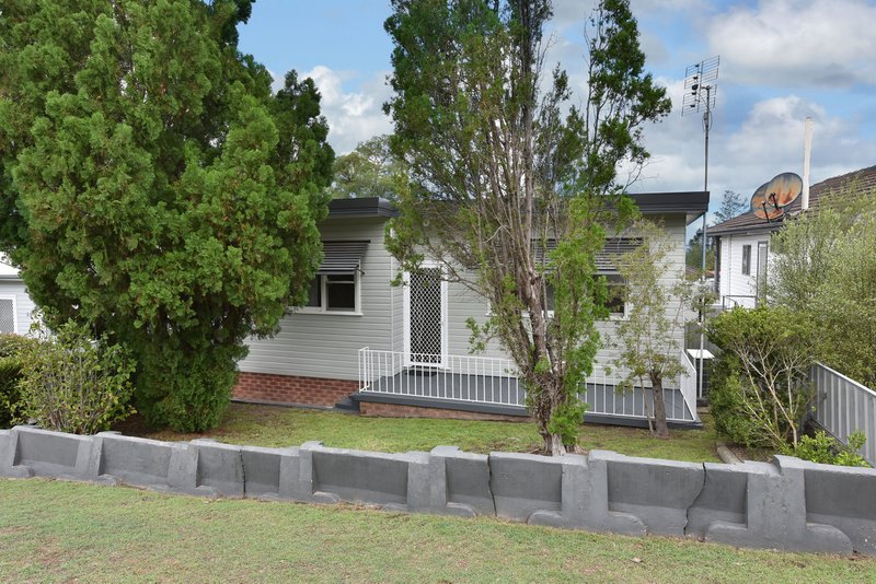 Photo - 24 Wattle Street, Bolton Point NSW 2283 - Image 2