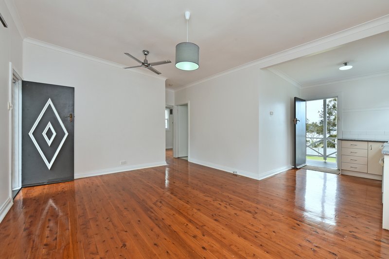 Photo - 24 Wattle Street, Bolton Point NSW 2283 - Image 5