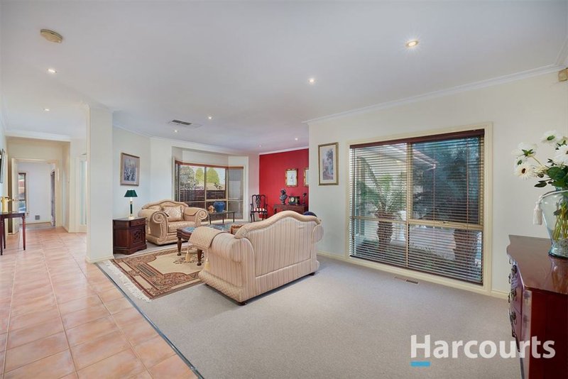 Photo - 24 Wattleview Rise, Scoresby VIC 3179 - Image 3