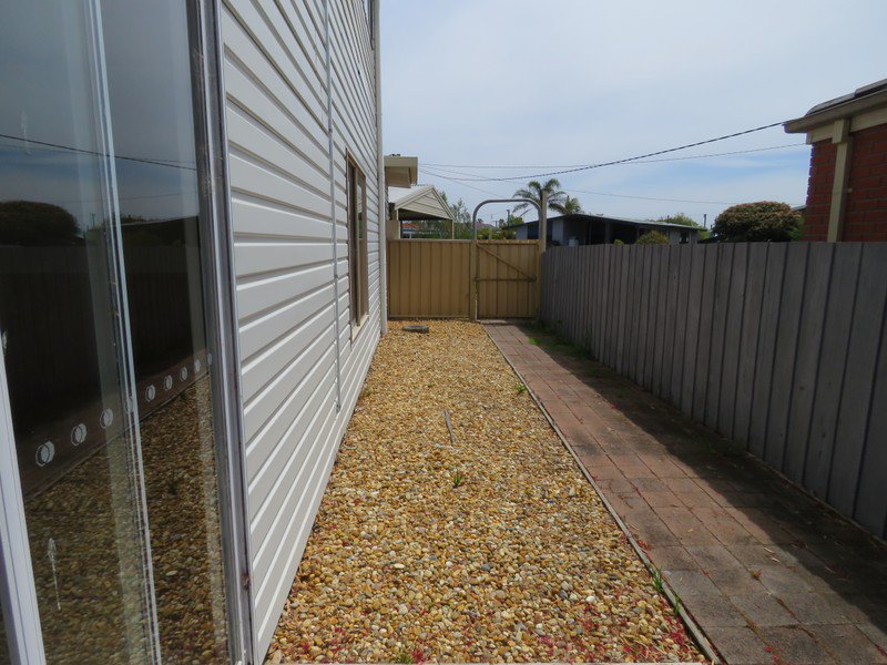 Photo - 2/4 Waverley Court, Paynesville VIC 3880 - Image 11