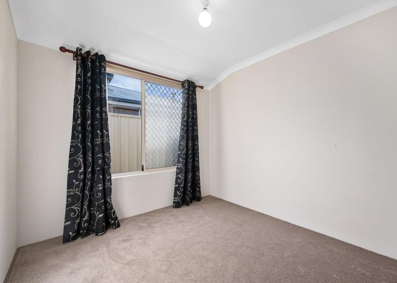 Photo - 24 Waxflower Bend, Huntingdale WA 6110 - Image 22