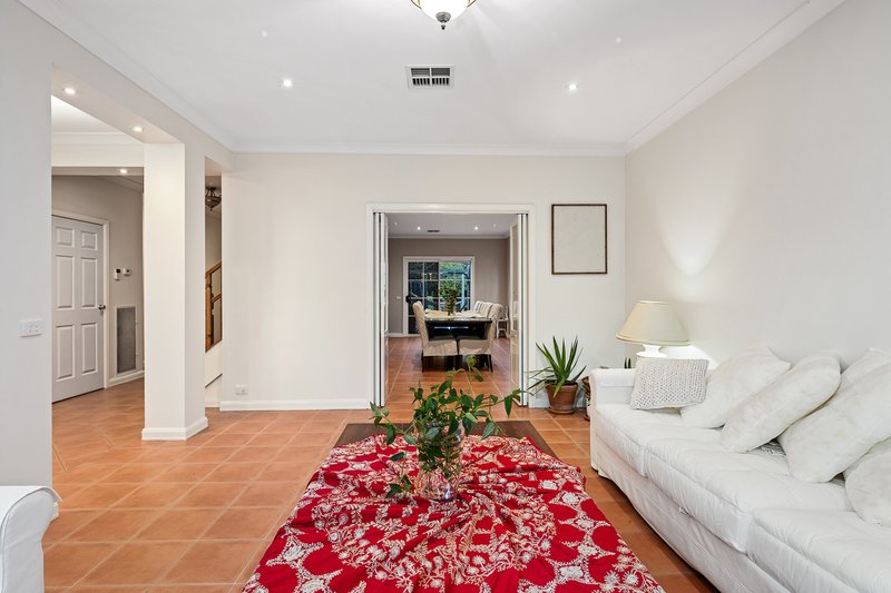 Photo - 24 Wellington Drive, Hillside VIC 3037 - Image 6