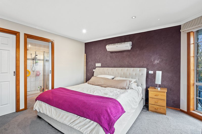 Photo - 24 Wellington Drive, Hillside VIC 3037 - Image 12