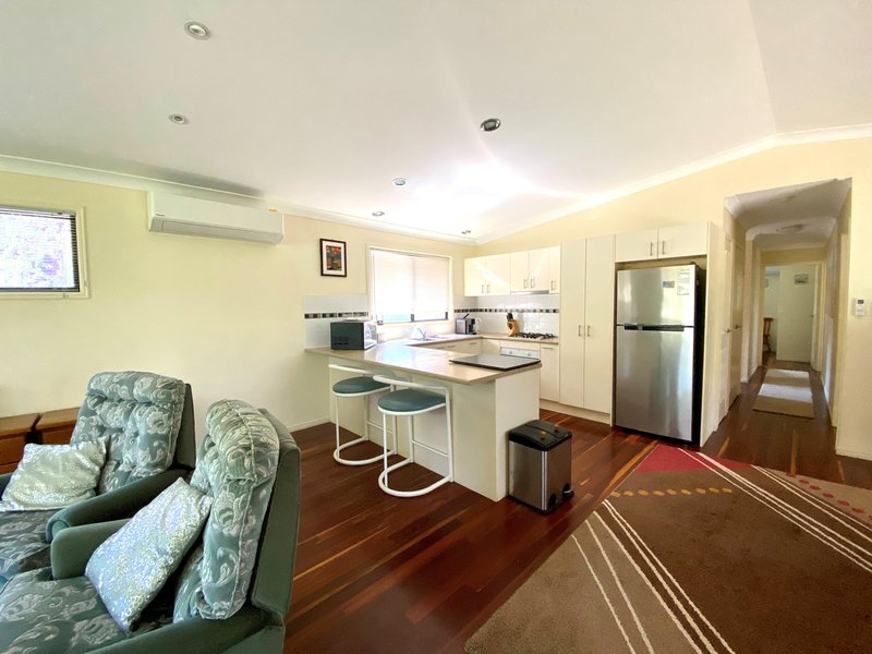 Photo - 24 Welsby Street, Coochiemudlo Island QLD 4184 - Image 7