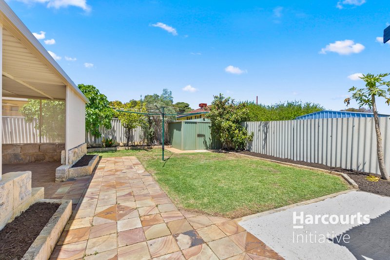 Photo - 24 Westbrook Way, Girrawheen WA 6064 - Image 22