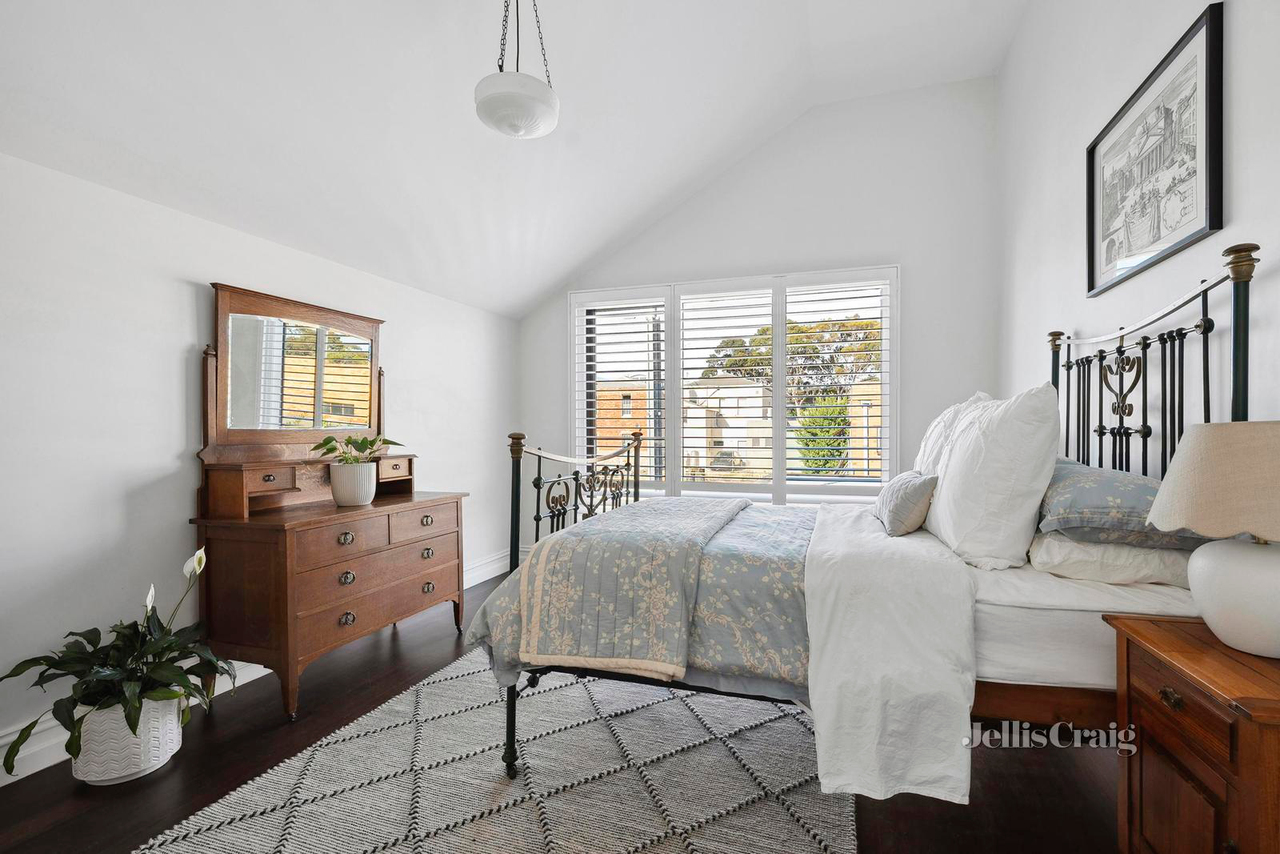 4-bedroom house at 24 Western Beach Road, Geelong, VIC 3220, Greater Geelong, Victoria