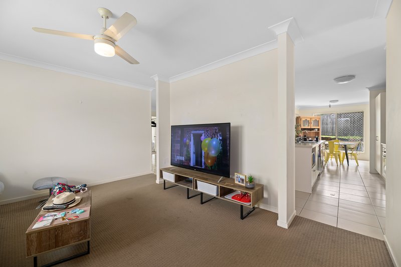 Photo - 24 Weymouth Street, Bundamba QLD 4304 - Image 7