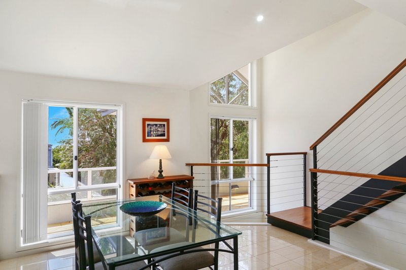 Photo - 2/4 Whiting Avenue, Terrigal NSW 2260 - Image 5