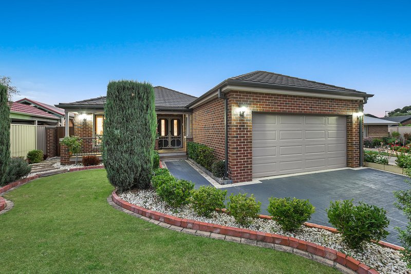 24 Wildwood Court, Cranbourne North VIC 3977