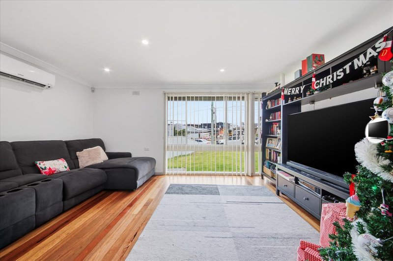 Photo - 24 Wilkes Avenue, Moorebank NSW 2170 - Image 3