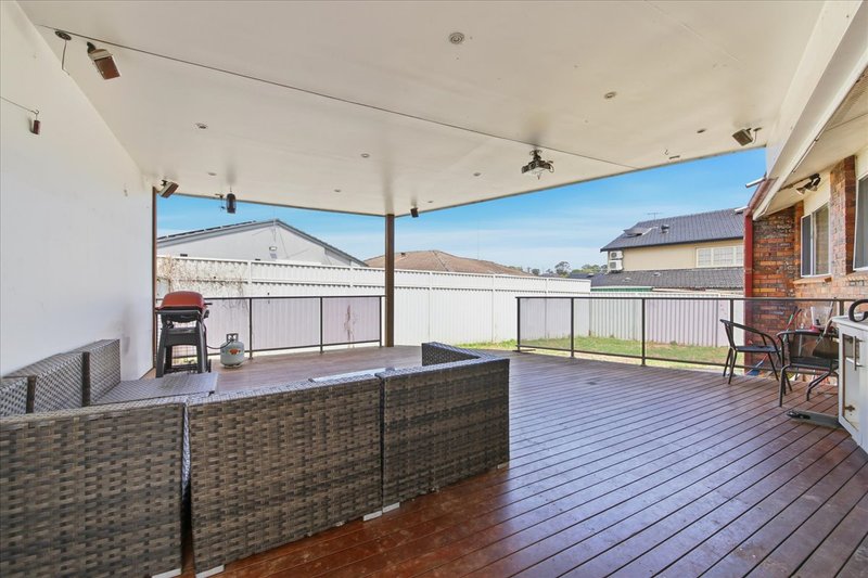 Photo - 24 Wilkes Avenue, Moorebank NSW 2170 - Image 11