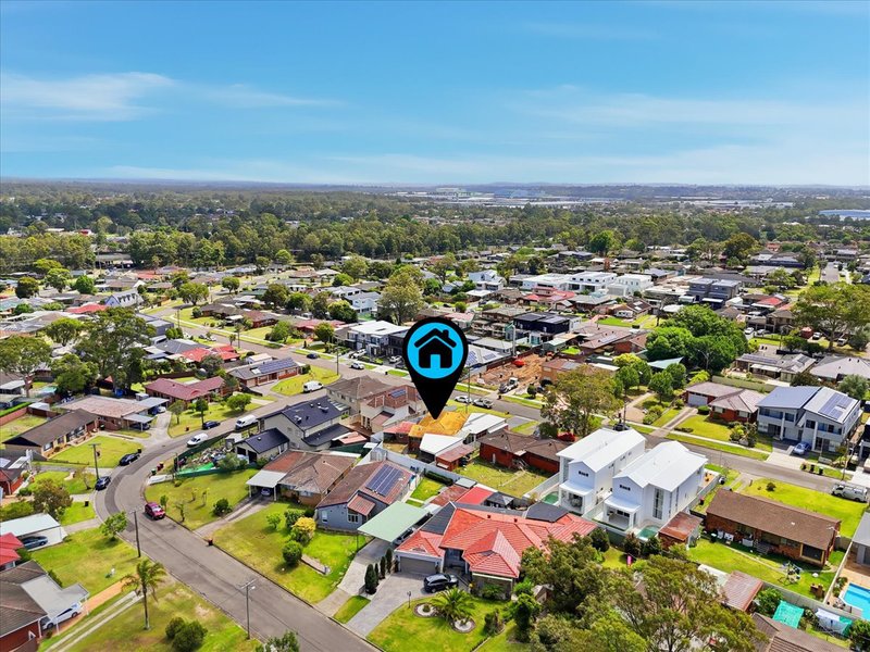 Photo - 24 Wilkes Avenue, Moorebank NSW 2170 - Image 16