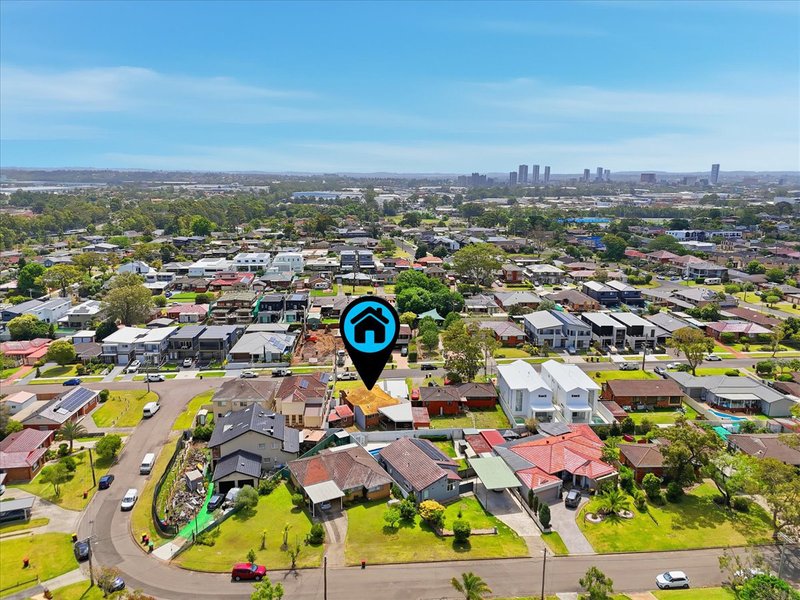Photo - 24 Wilkes Avenue, Moorebank NSW 2170 - Image 17