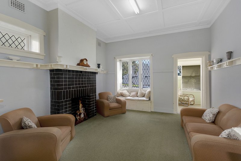 Photo - 24 William Street, Fairlight NSW 2094 - Image 2