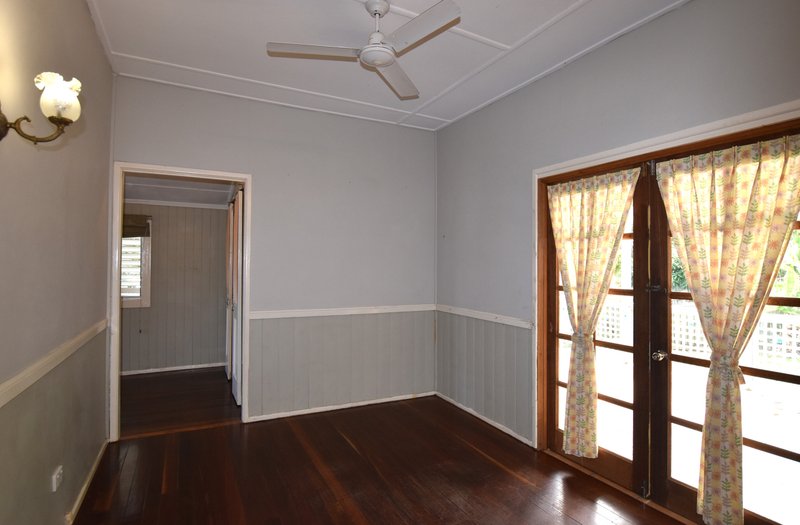 Photo - 24 Williamson Street, West Gladstone QLD 4680 - Image 7