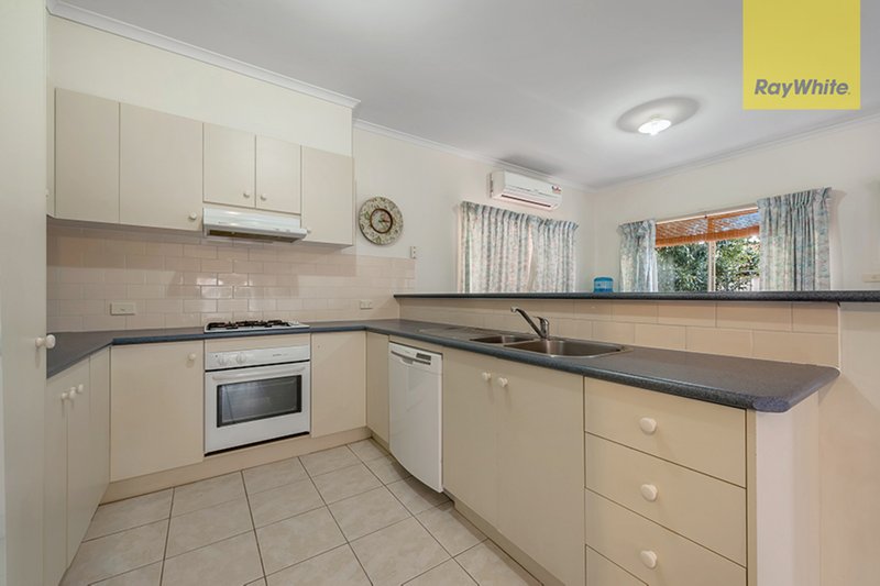 Photo - 24 Willmott Drive, Craigieburn VIC 3064 - Image 3