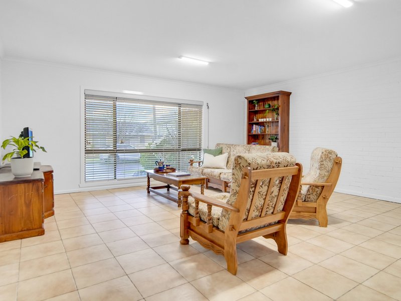 Photo - 24 Wilma Avenue, Mulgrave VIC 3170 - Image 7