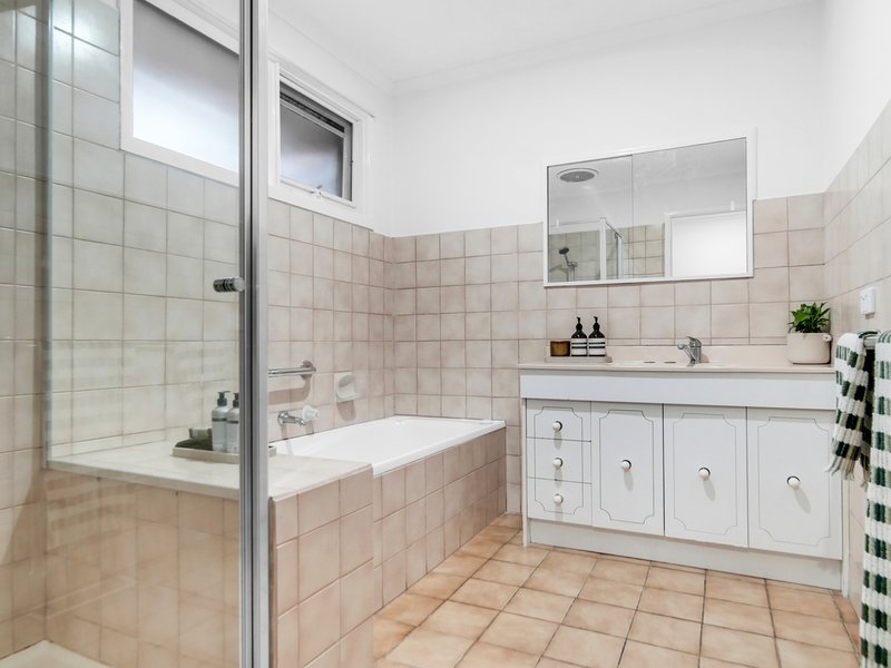 Photo - 24 Wilma Avenue, Mulgrave VIC 3170 - Image 10