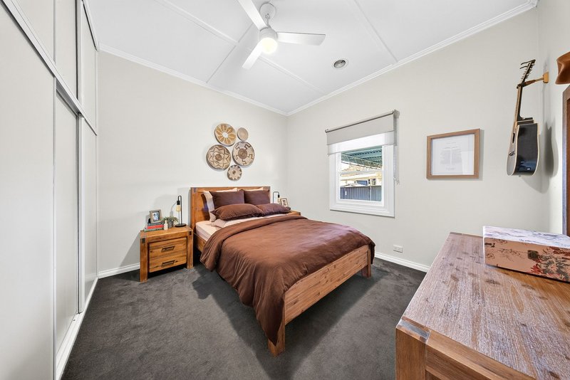 Photo - 24 Wilmoth Avenue, Horsham VIC 3400 - Image 8
