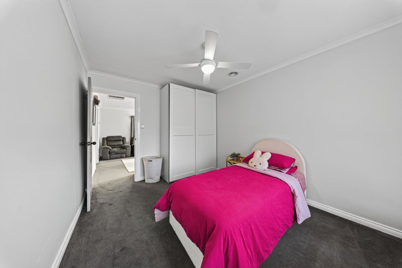 Photo - 24 Wilmoth Avenue, Horsham VIC 3400 - Image 11